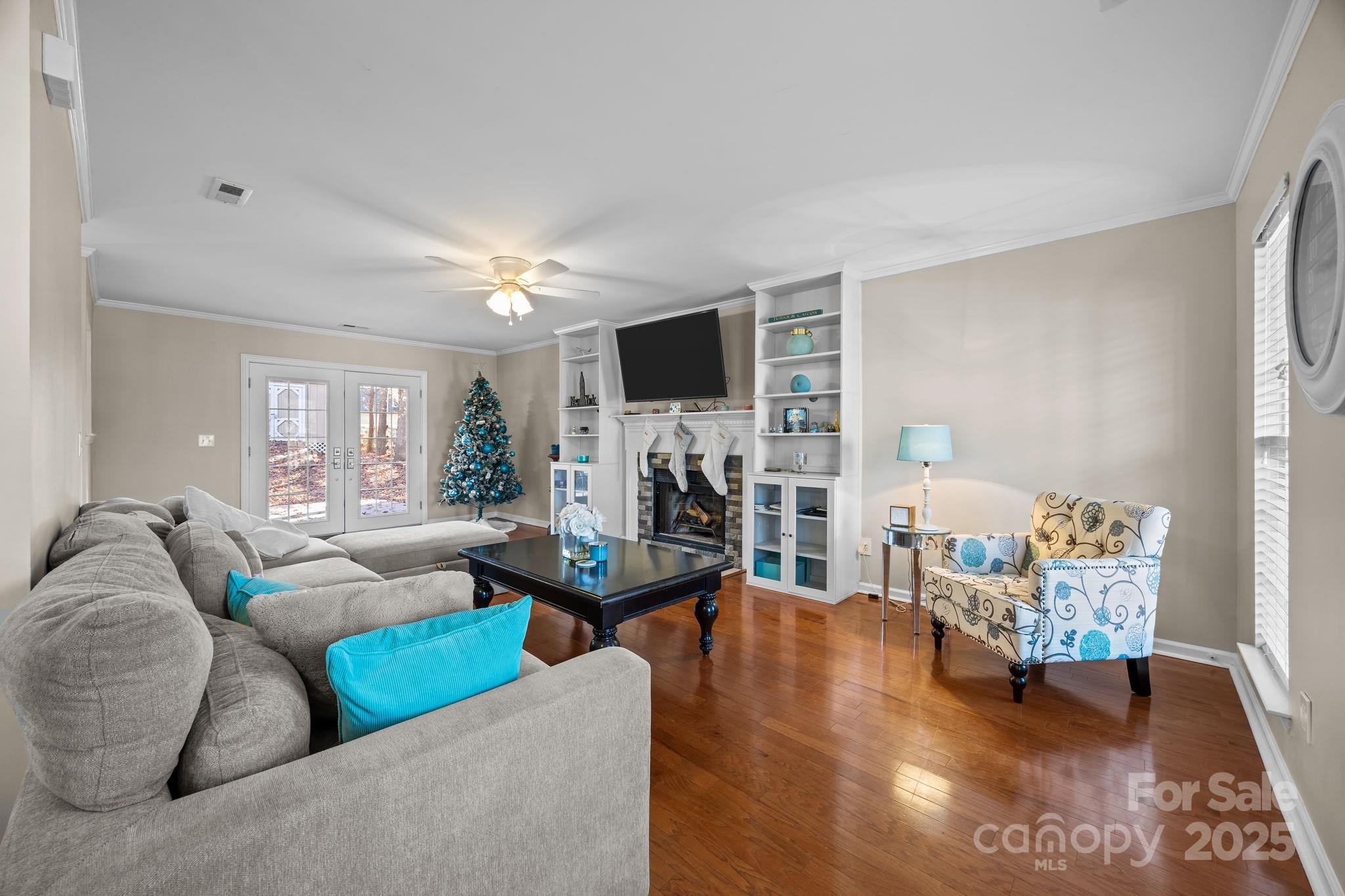 135 Shade Tree Circle