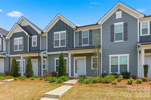 Photo of 10108 Guardian Drive, Charlotte, NC 28273 (MLS # 4366549)