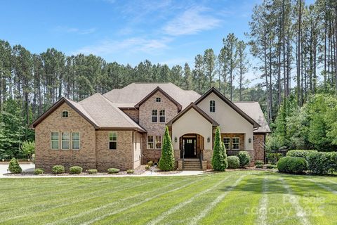 102 Antioch Plantation Drive 18 Matthews NC 28104