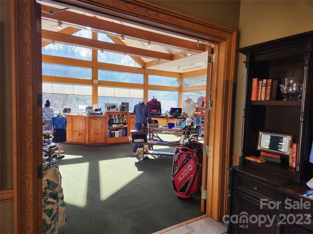 Champion Hills - Land