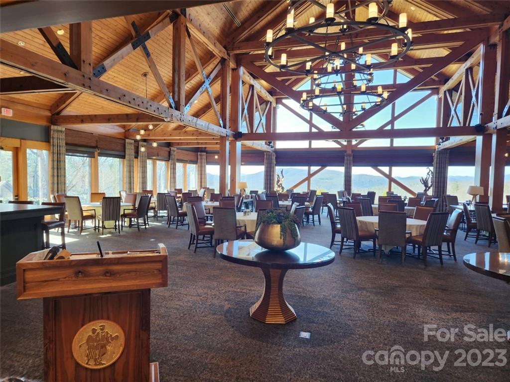 Champion Hills - Land