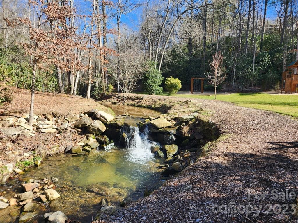 Champion Hills - Land