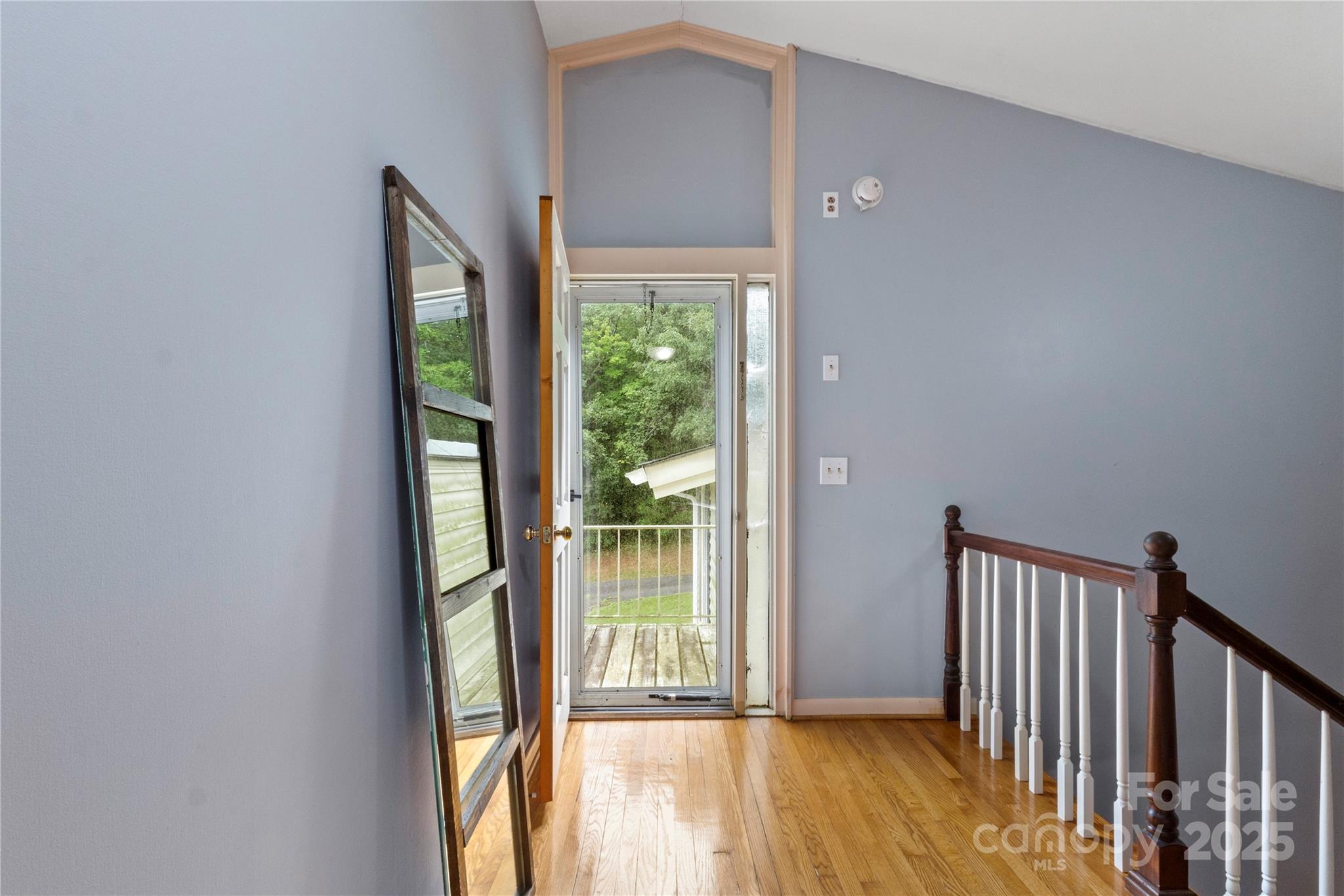 485 Summit Drive