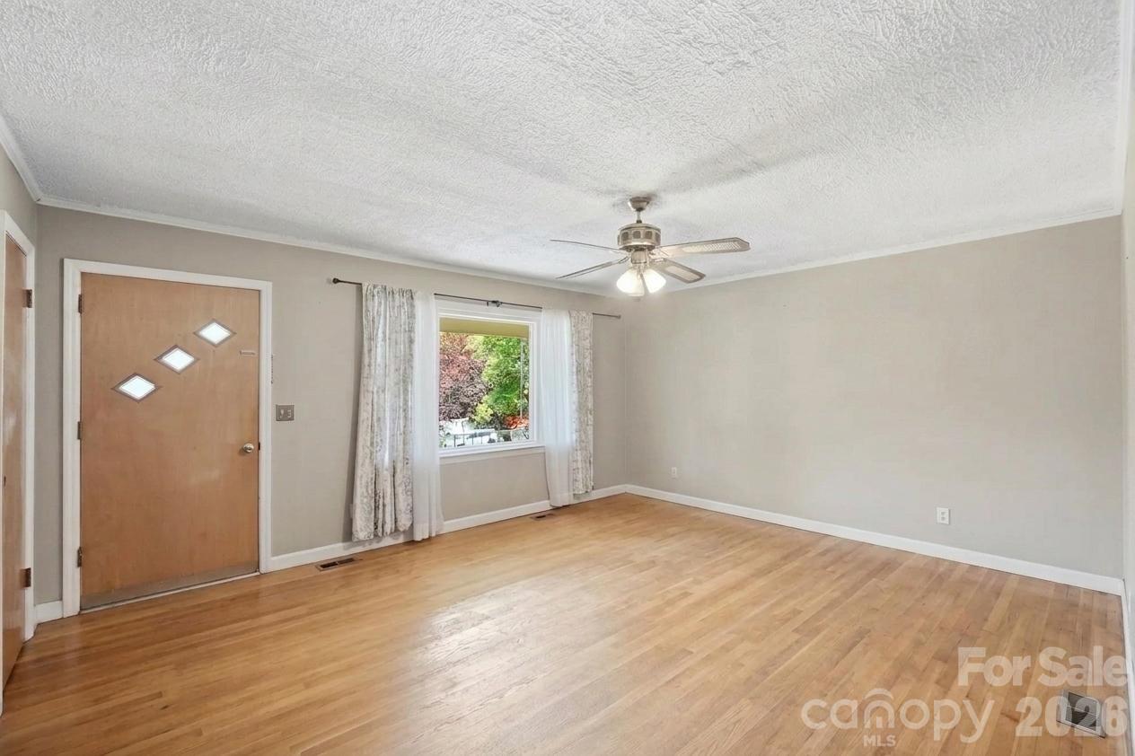 313 Park Terrace Drive