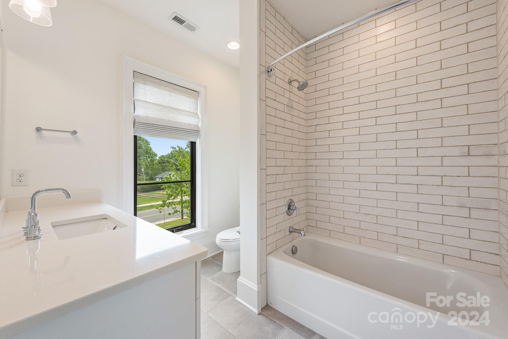 Barclay Downs - Residential