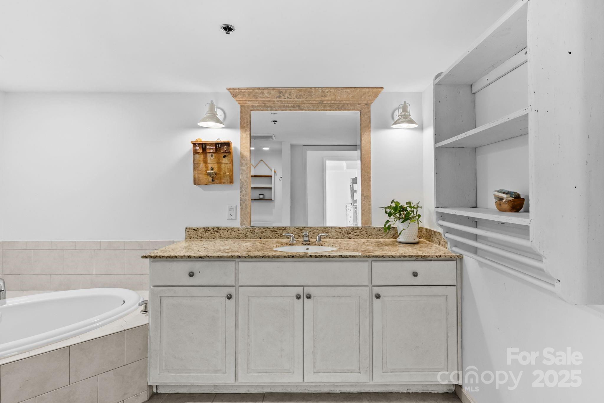 Residences At Biltmore - Residential