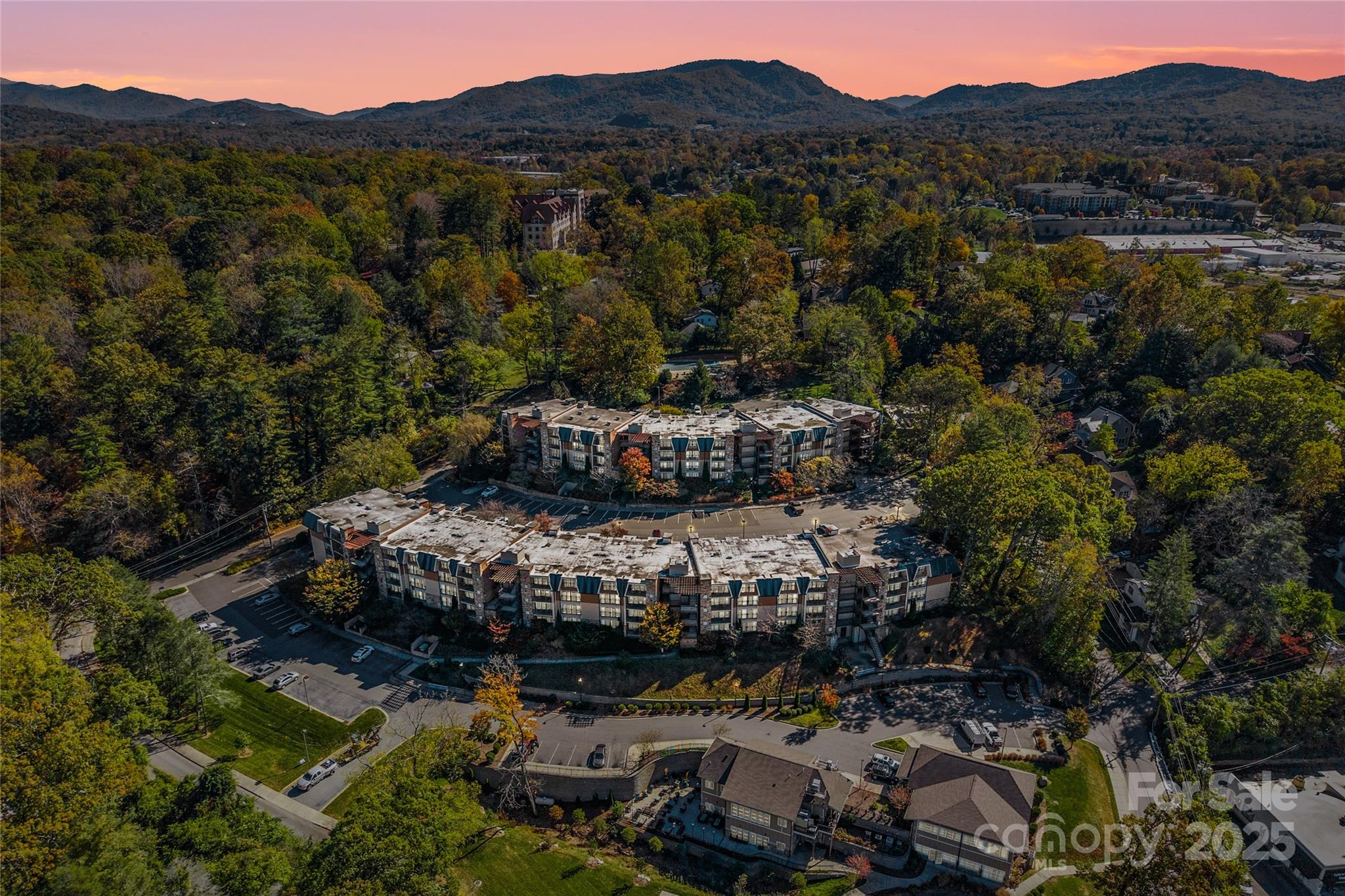 Residences At Biltmore - Residential