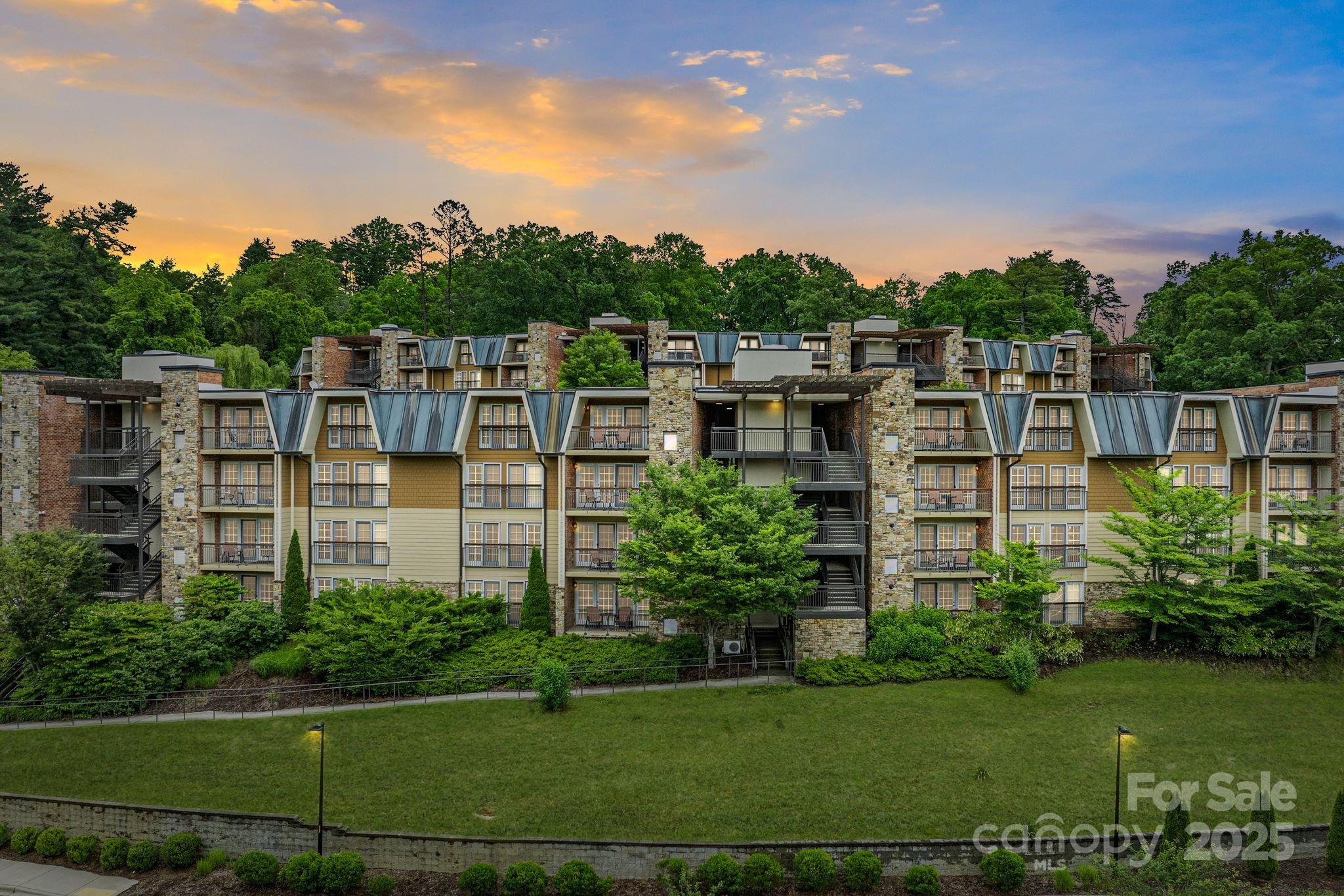 Residences At Biltmore - Residential