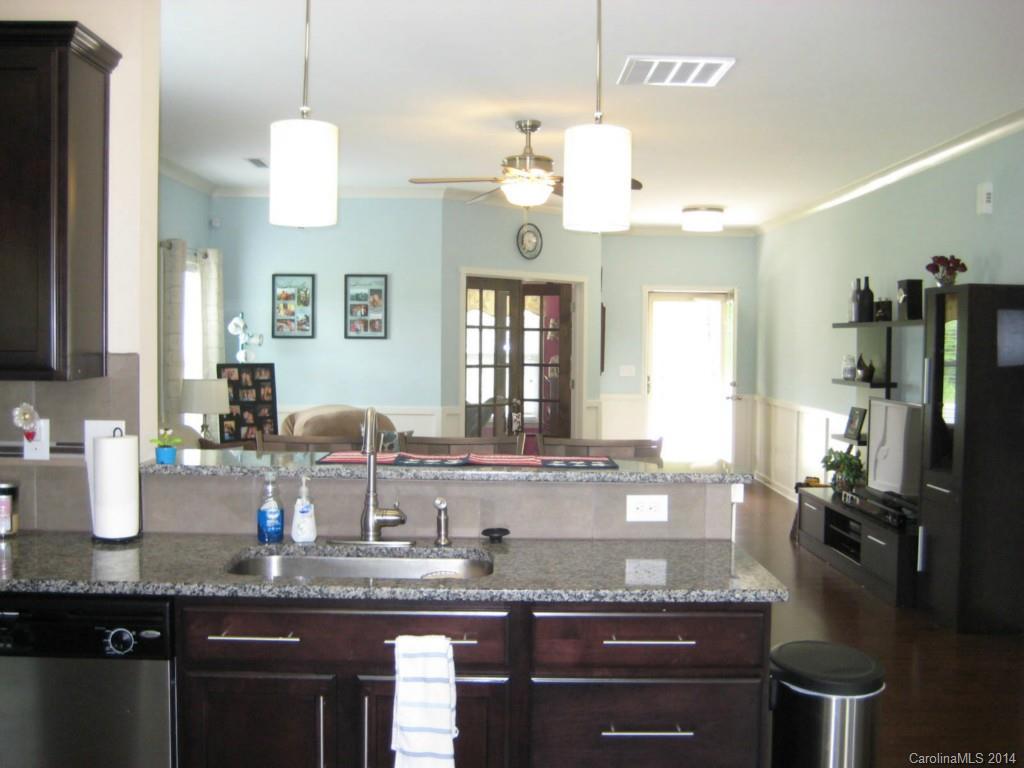 Newport Lakes - Residential