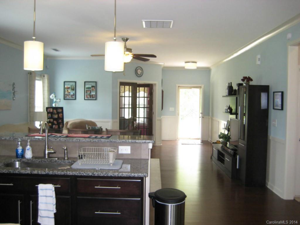 Newport Lakes - Residential