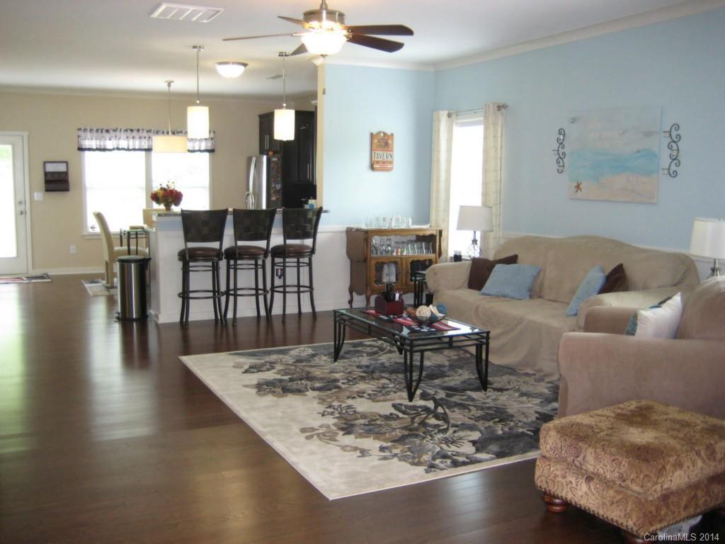 Newport Lakes - Residential