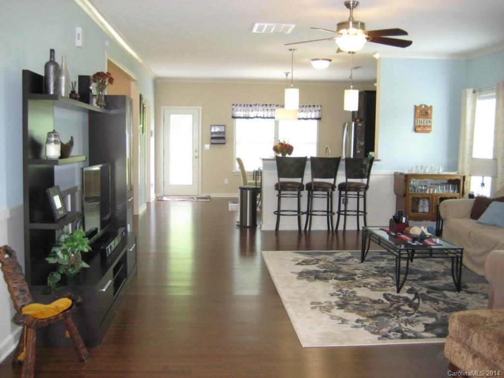 Newport Lakes - Residential