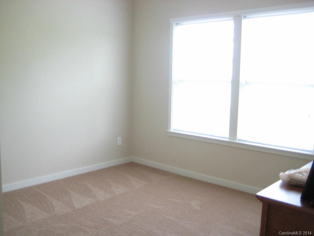 Newport Lakes - Residential