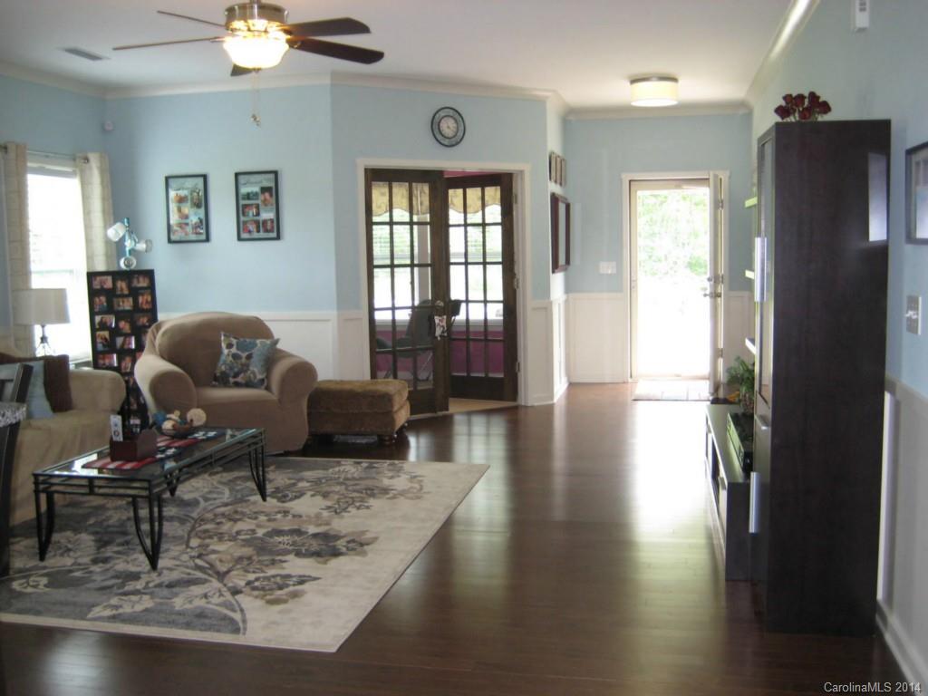 Newport Lakes - Residential