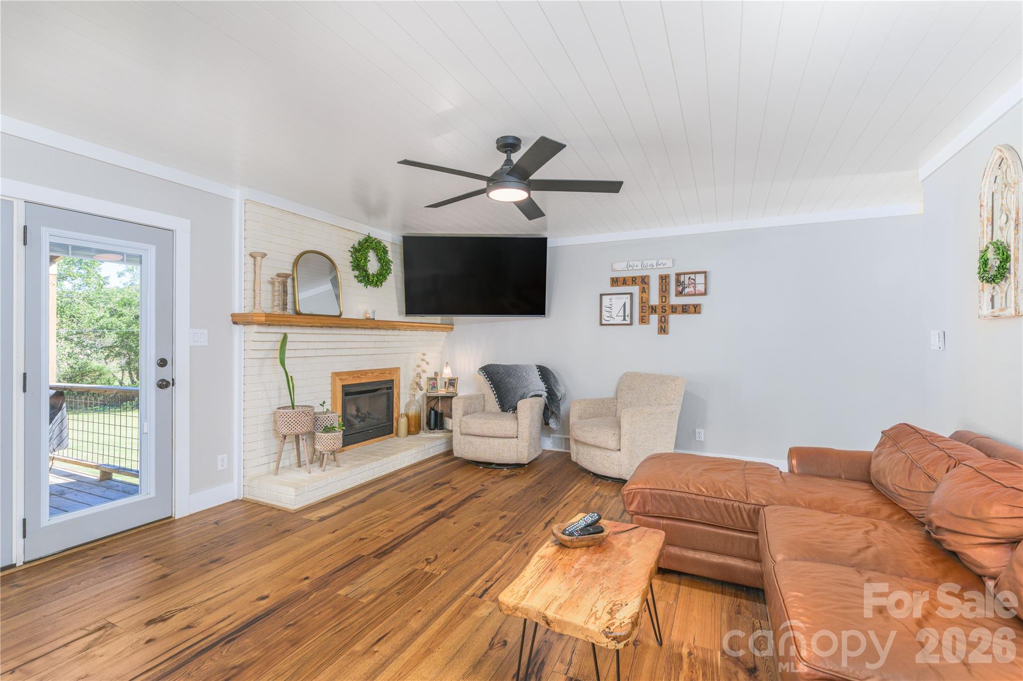 1341 Pigeon Street