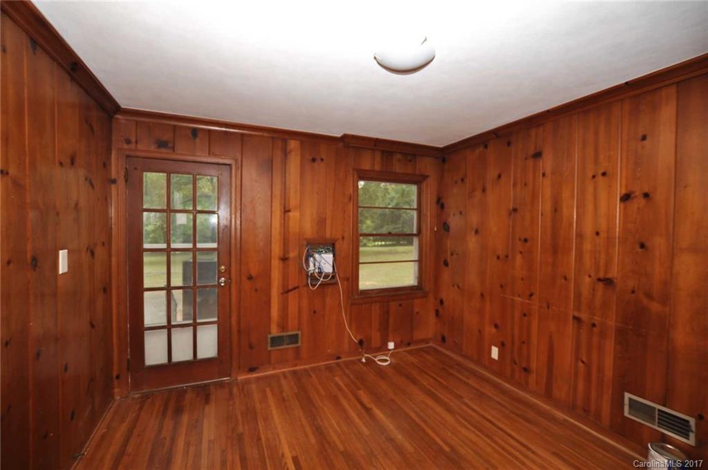 Mammoth Oaks - Residential Lease