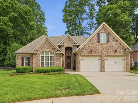 Photo of 2106 Brookberry Lane, Gastonia, NC 28056 (MLS # 4389208)