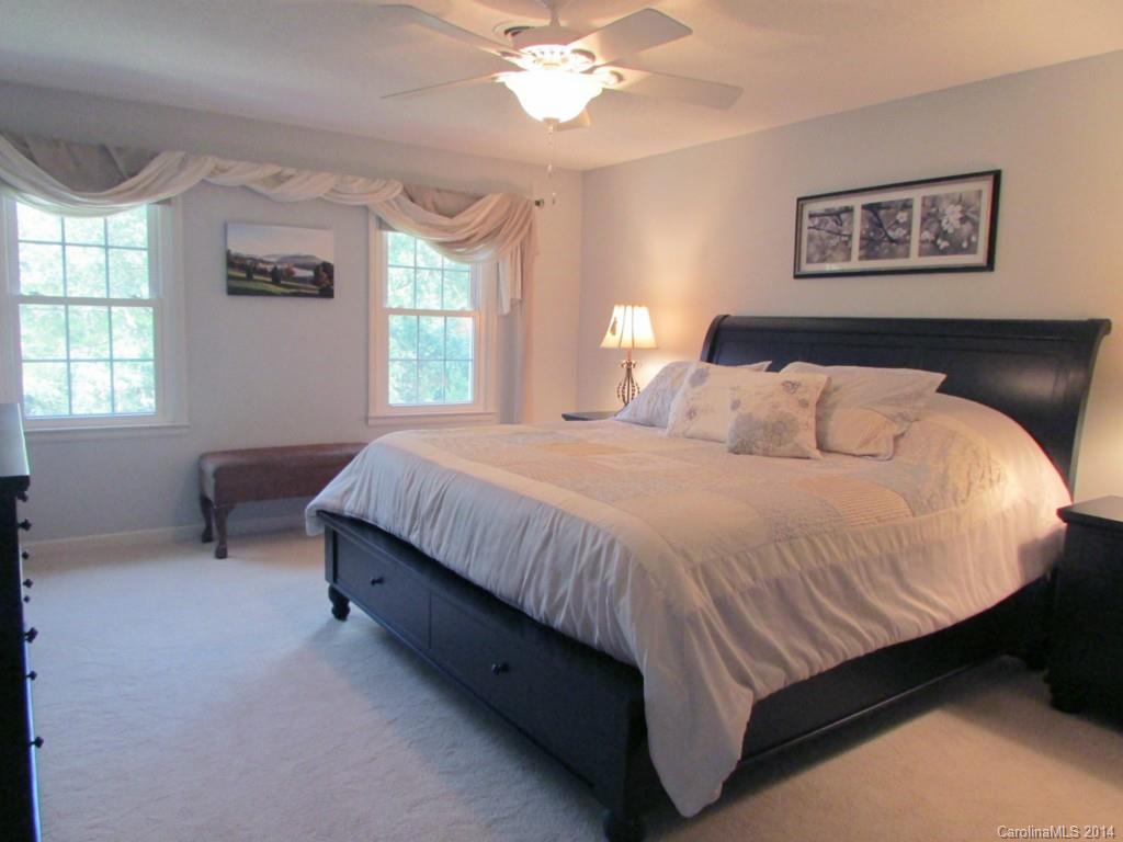 Olde Williamsburg - Residential