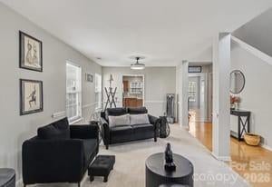 5616 Linda Vista Lane