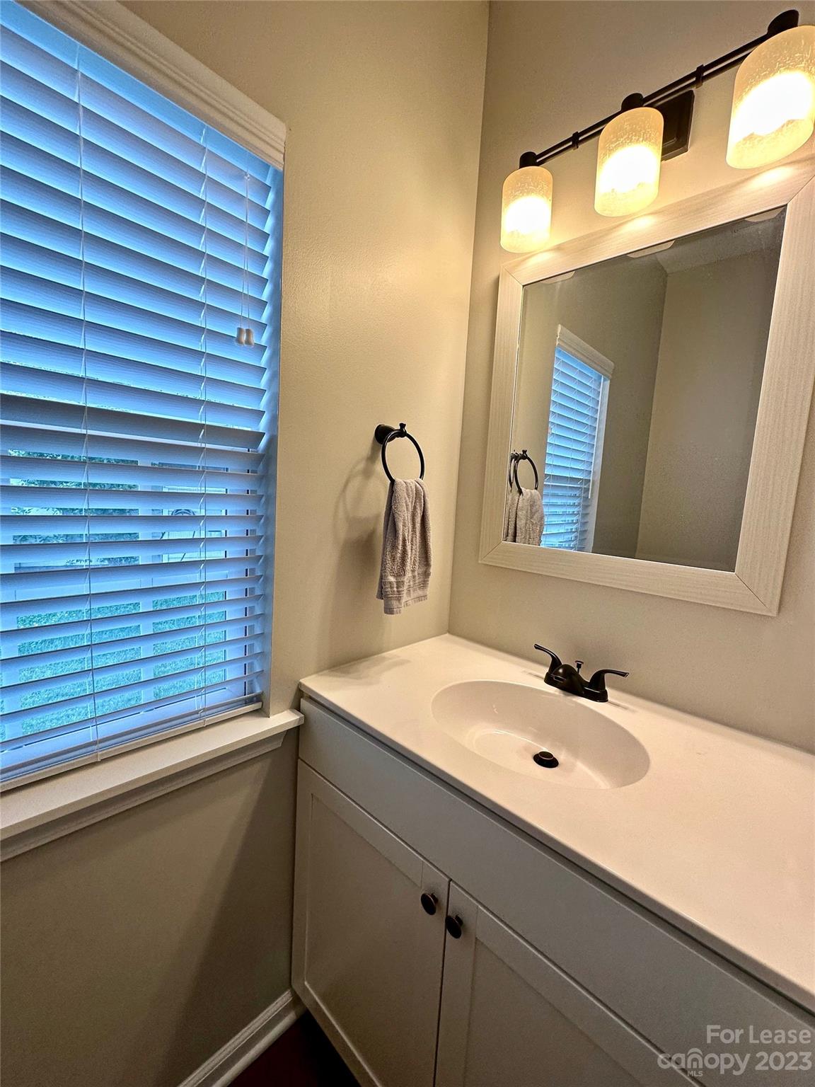 Highland Creek - Residential Lease