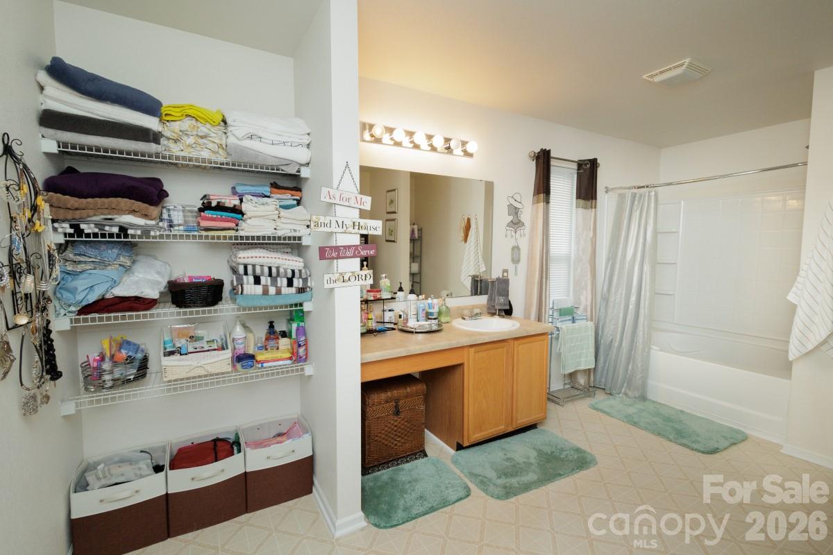 Kingstree - Residential