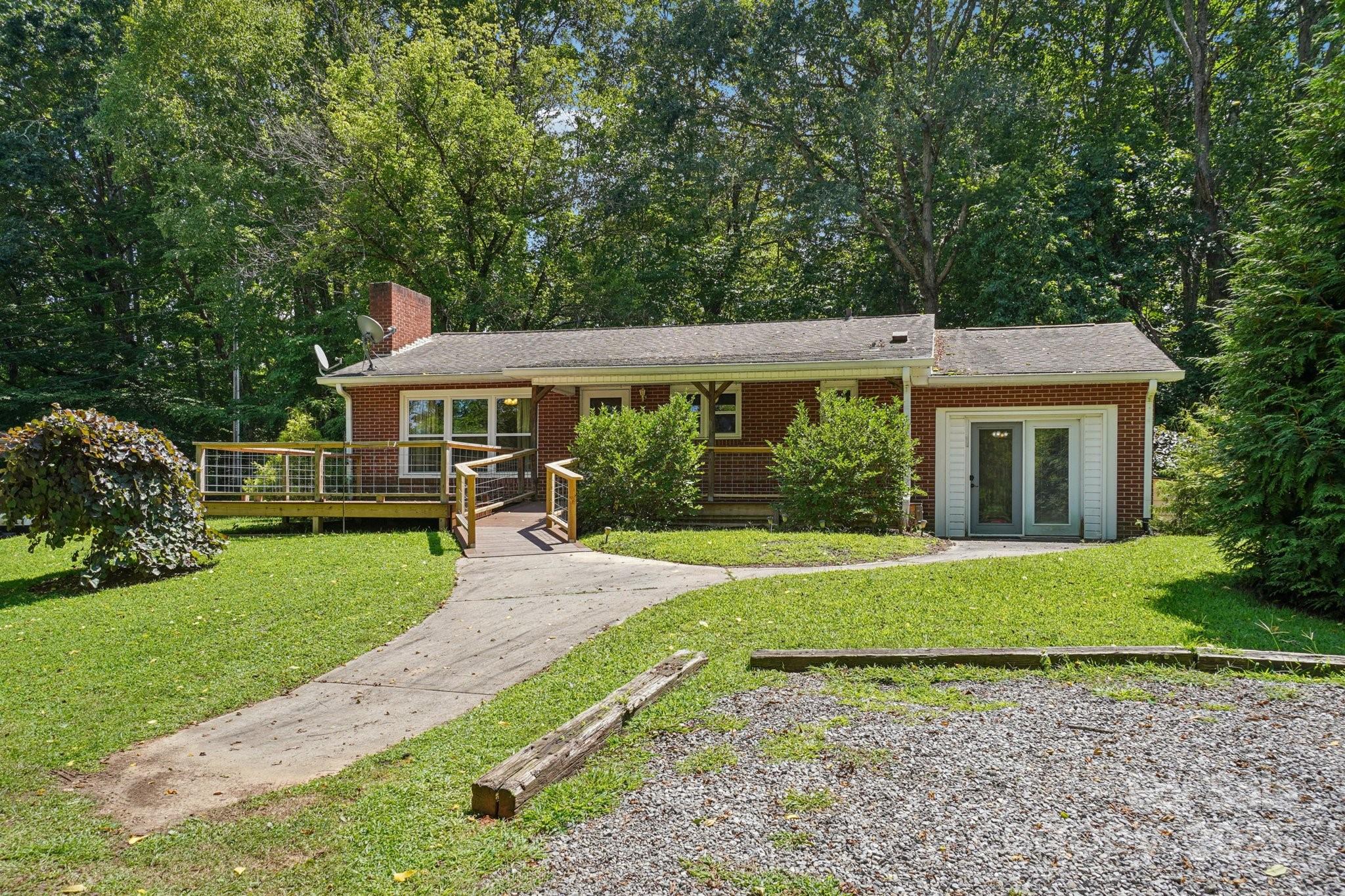 623 Edwards Cove Road