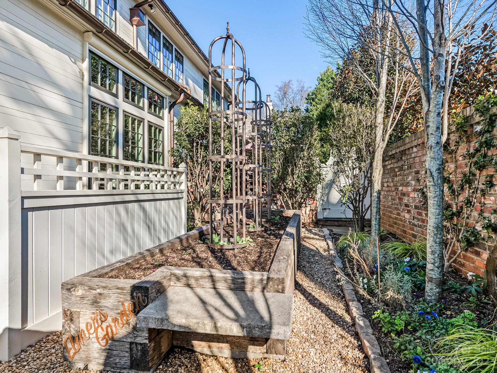 Myers Park - Residential