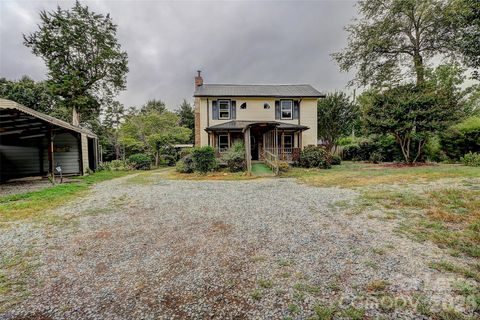 Photo of 3601 Kidd Lane, Charlotte, NC 28216 (MLS # 4343520)
