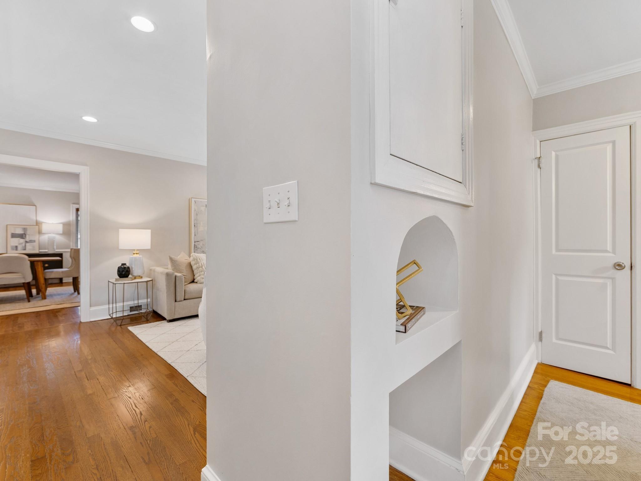 3123 Country Club Drive