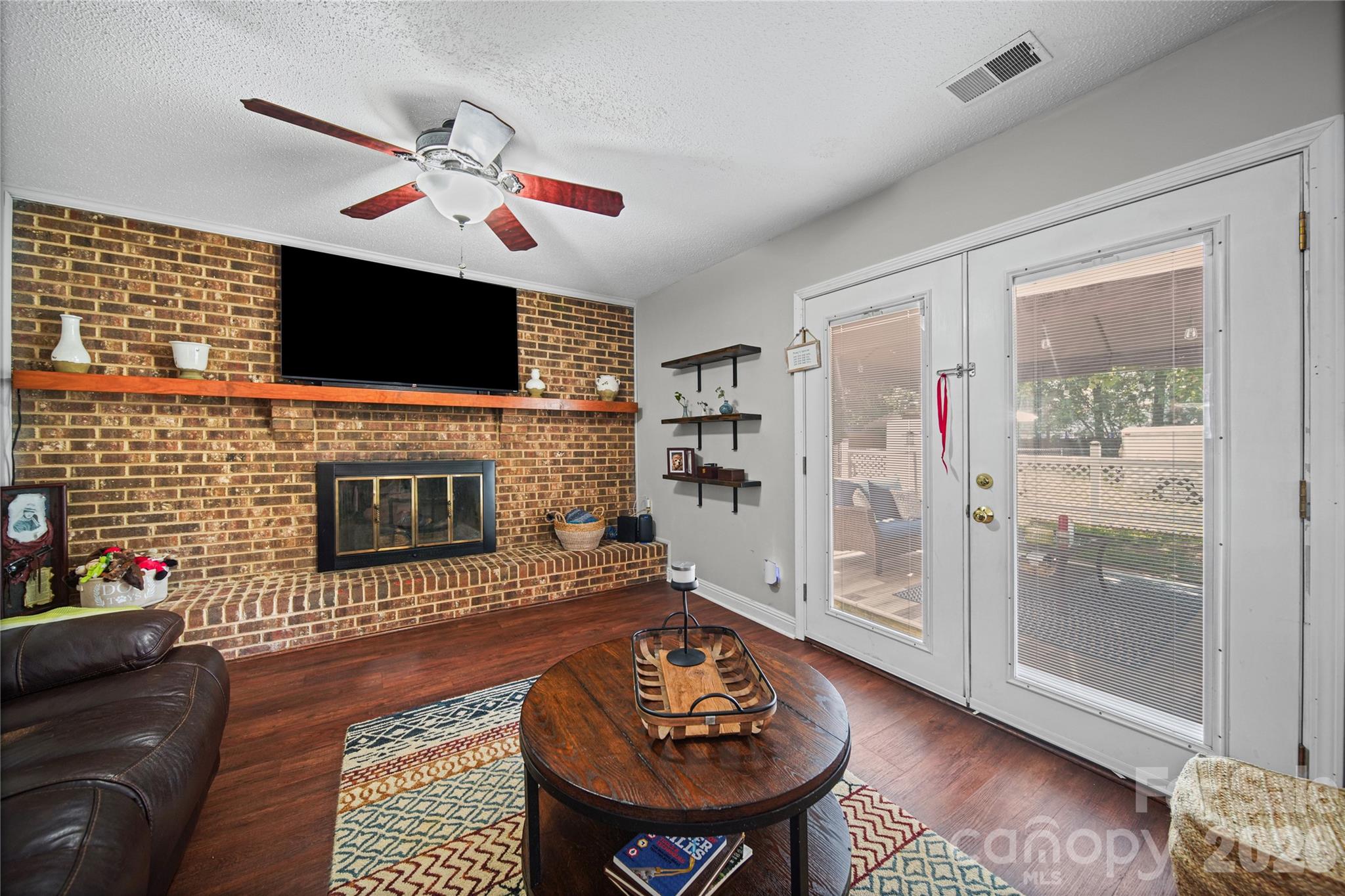 Shadow Lake - Residential