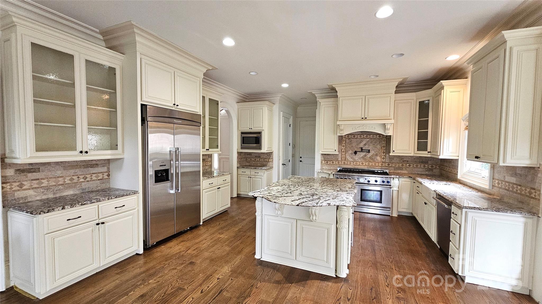 612 Beauhaven Lane