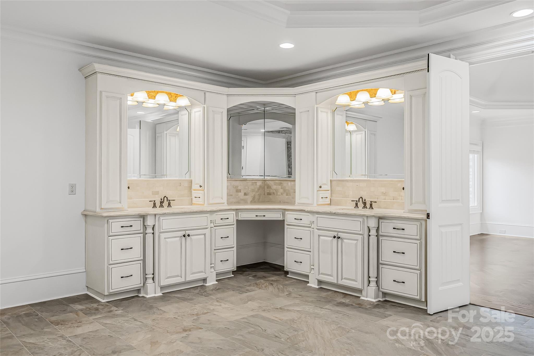 Chatelaine - Residential