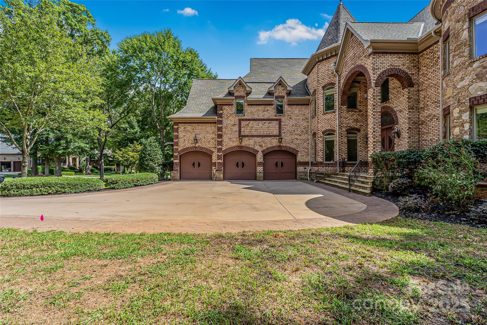 Chatelaine - Residential