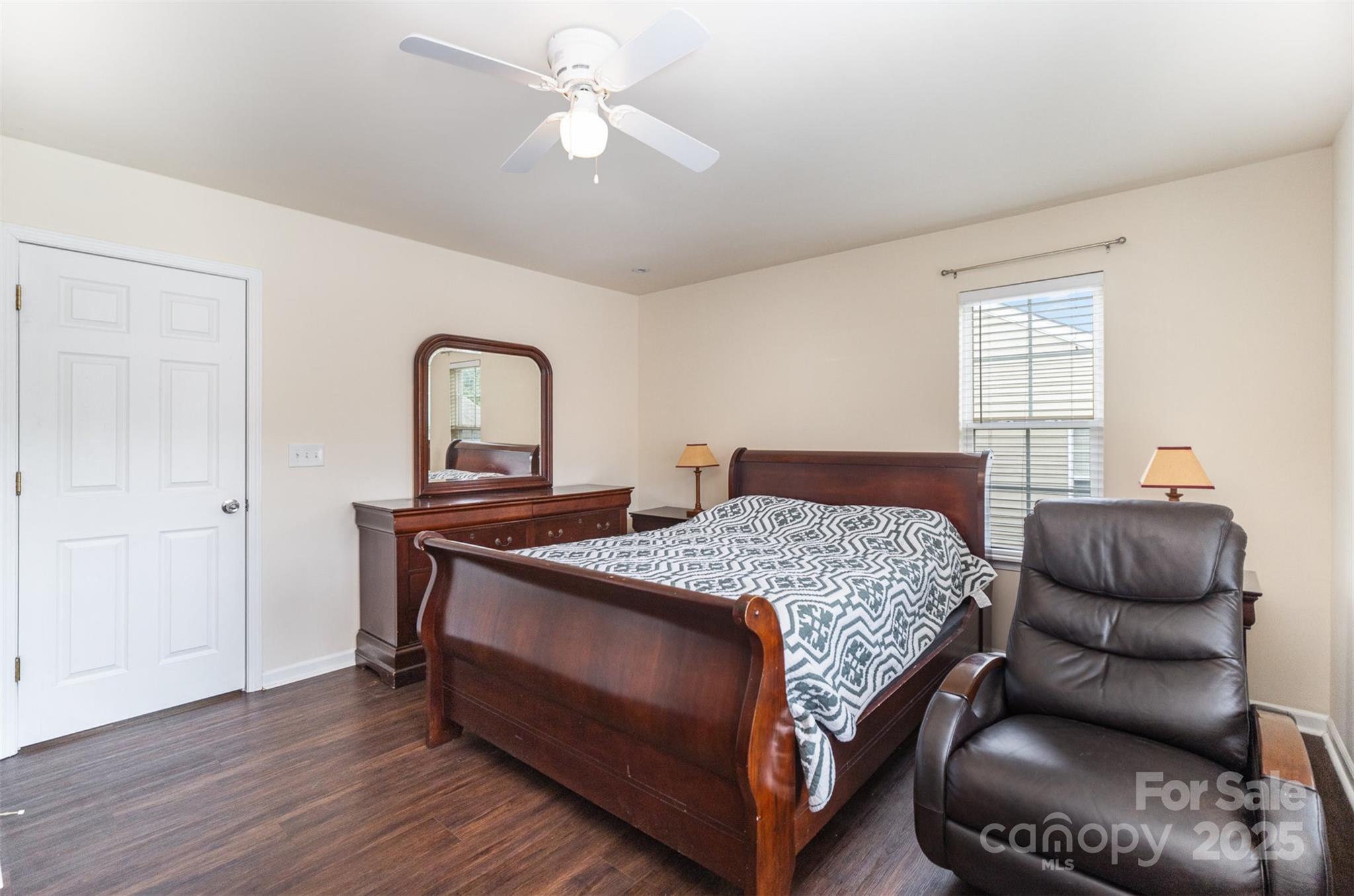Charlotte Pines - Residential
