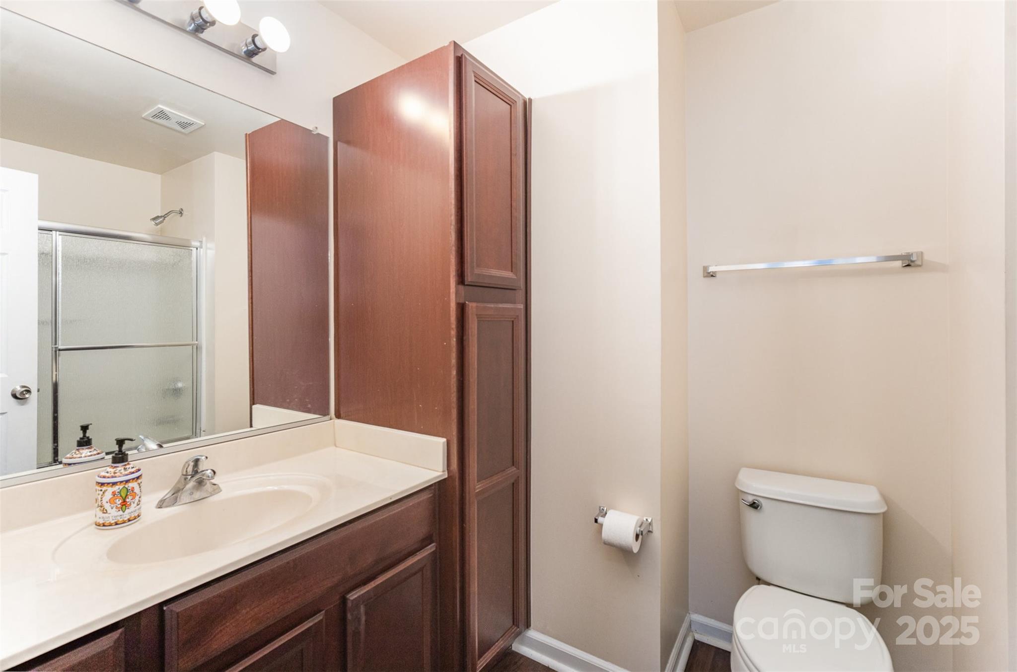 Charlotte Pines - Residential
