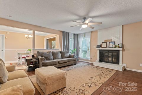 7259 Winery Lane Charlotte NC 28227