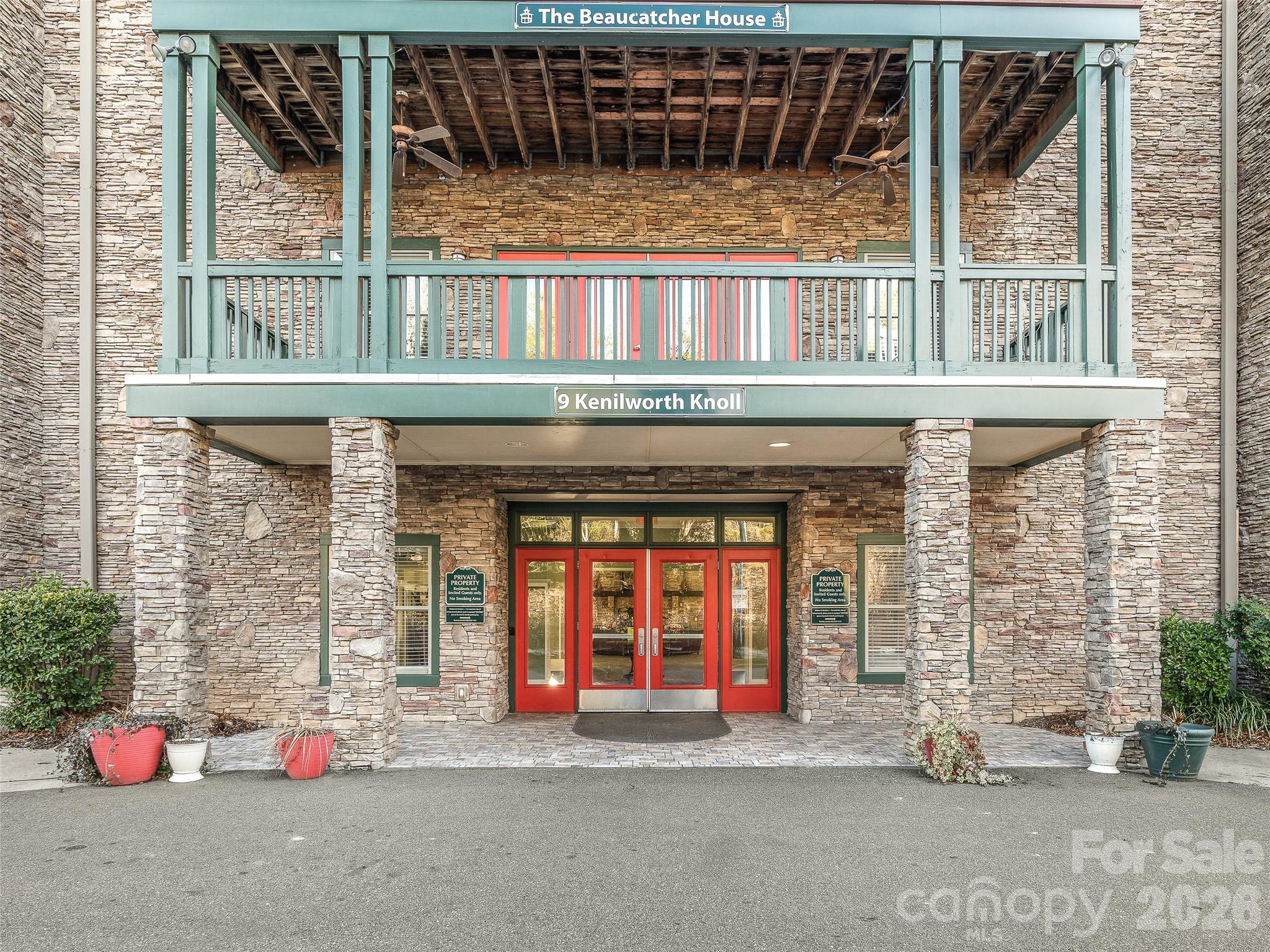 Beaucatcher House - Residential