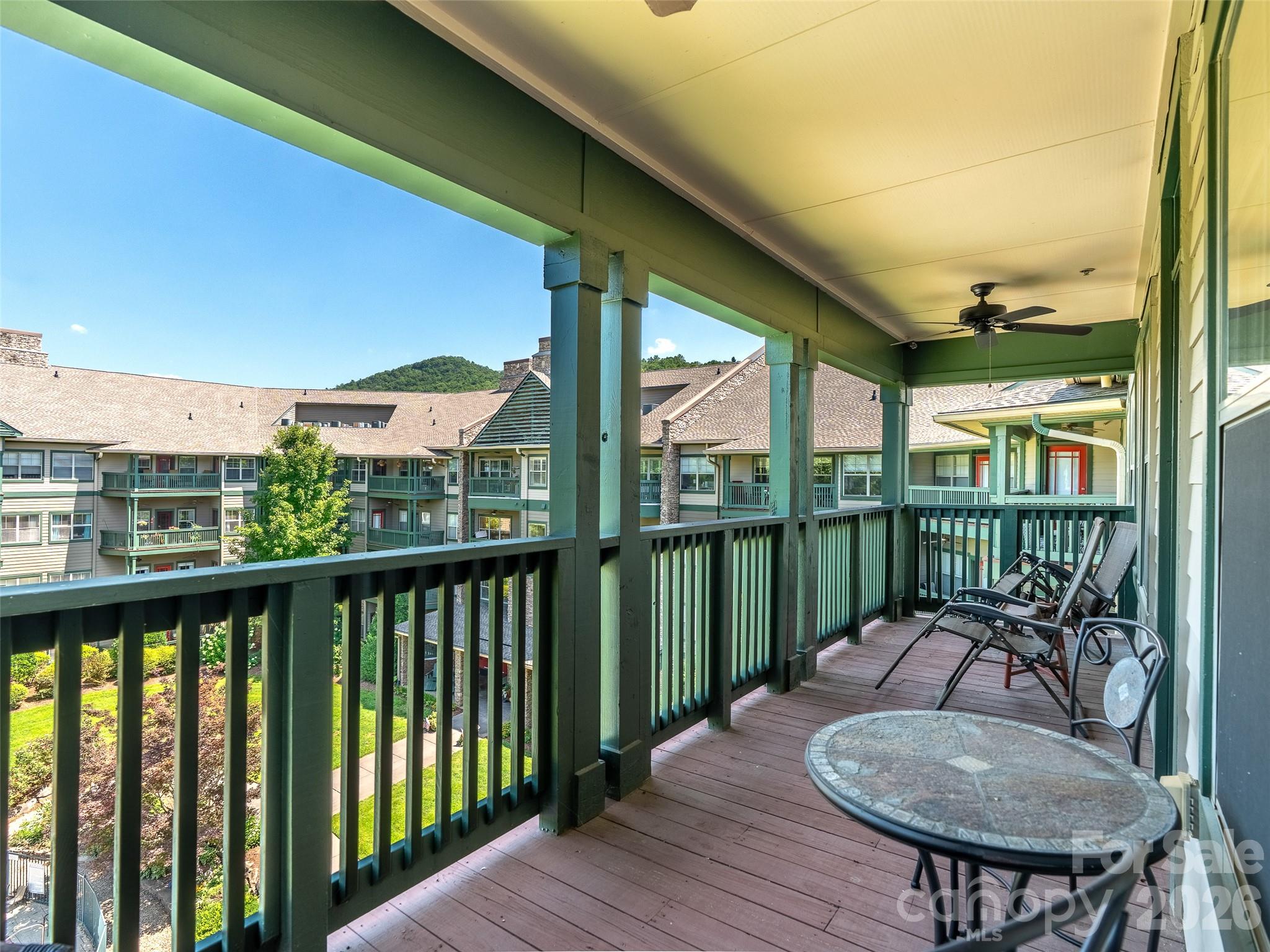 Beaucatcher House - Residential