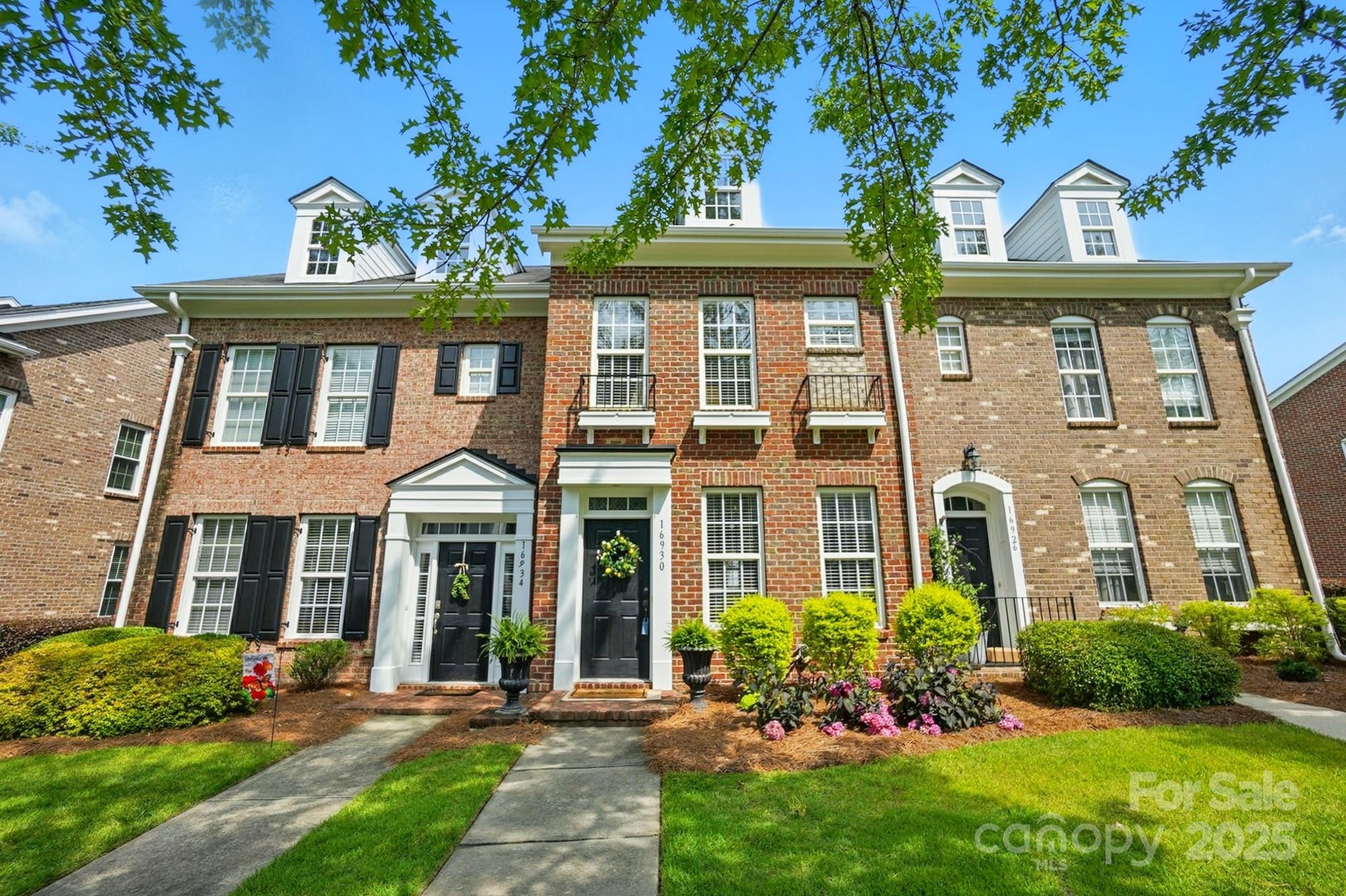 16930 Summers Walk Boulevard