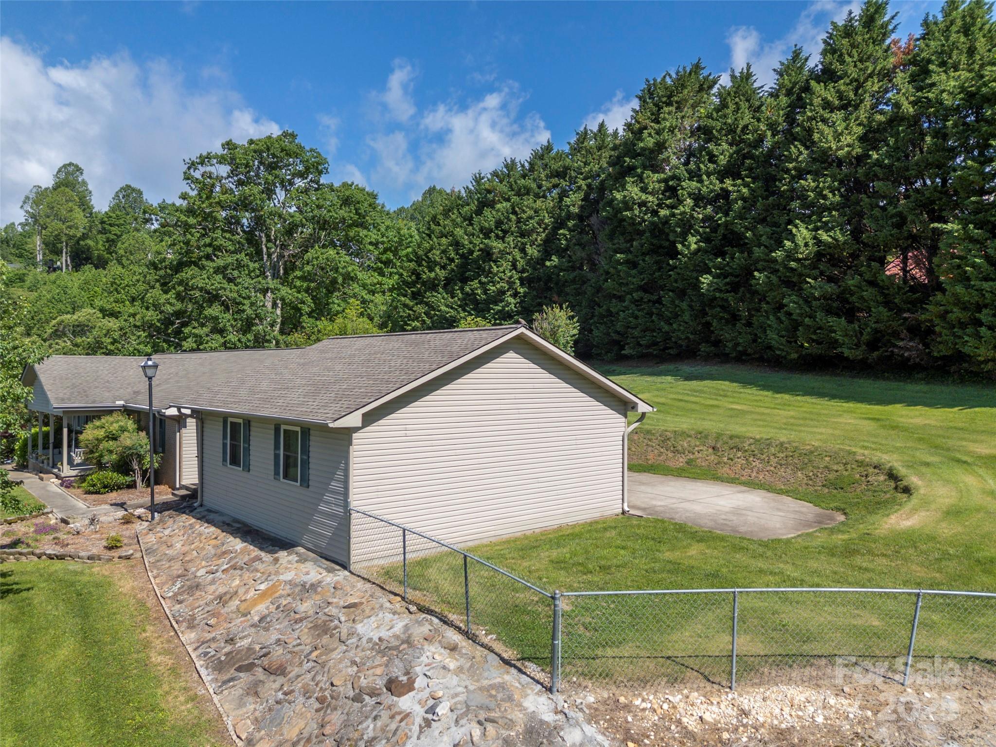 418 Mountain Page Road