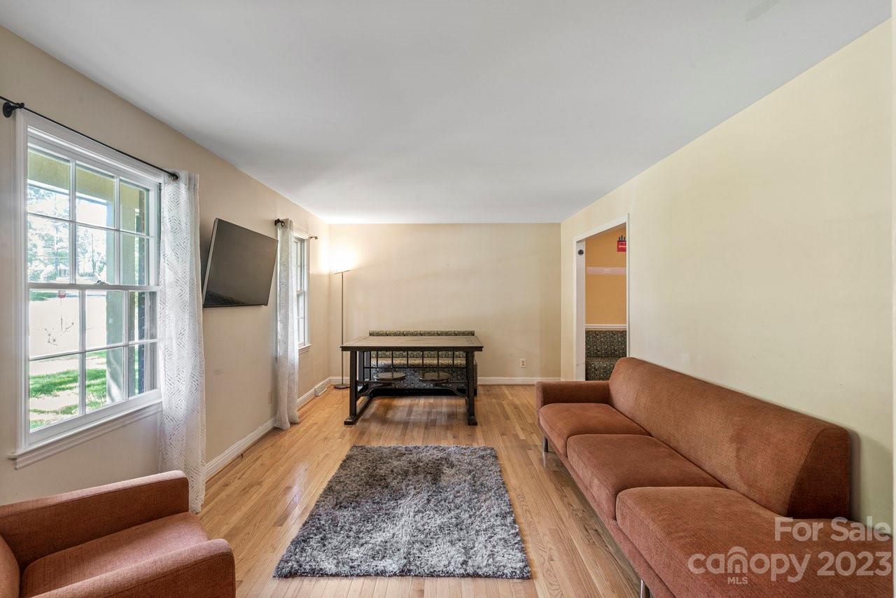 Beverly Woods - Residential