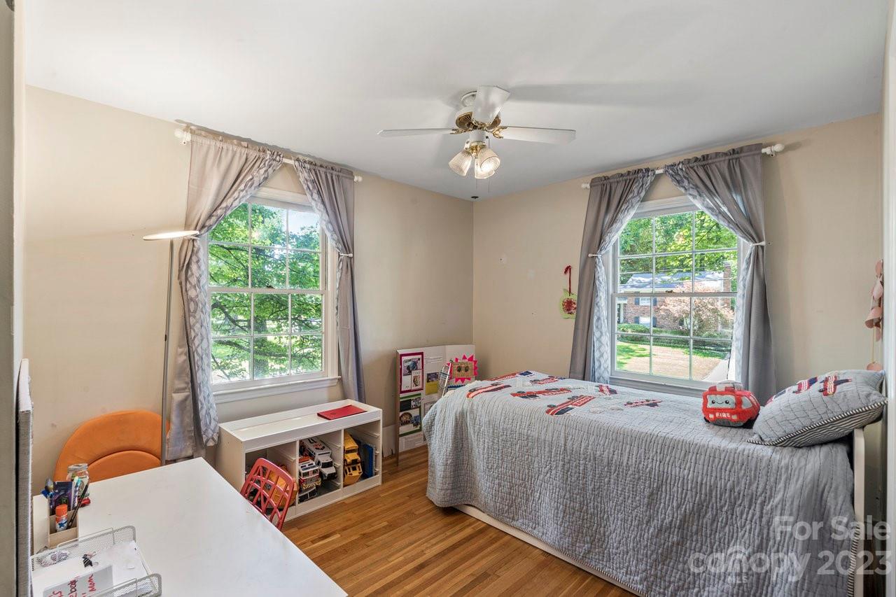 Beverly Woods - Residential