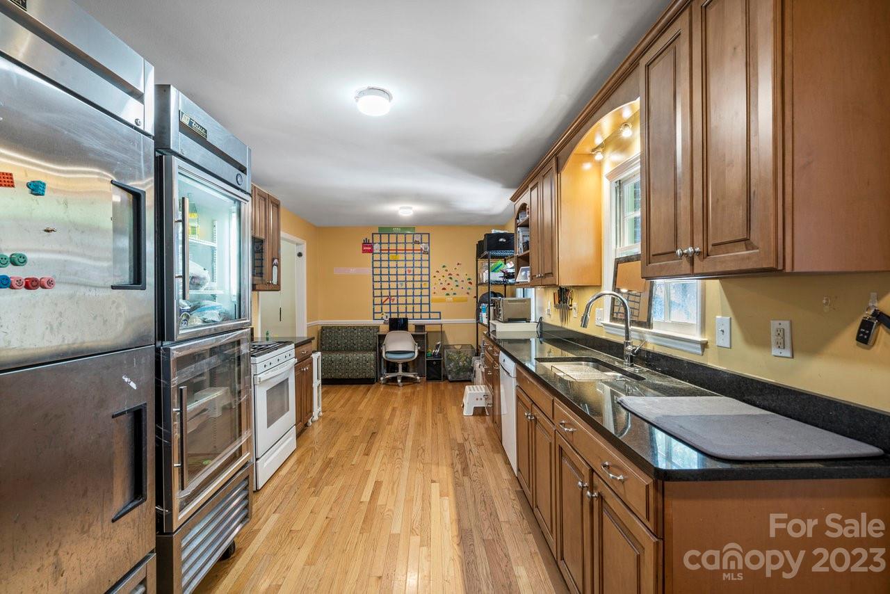 Beverly Woods - Residential