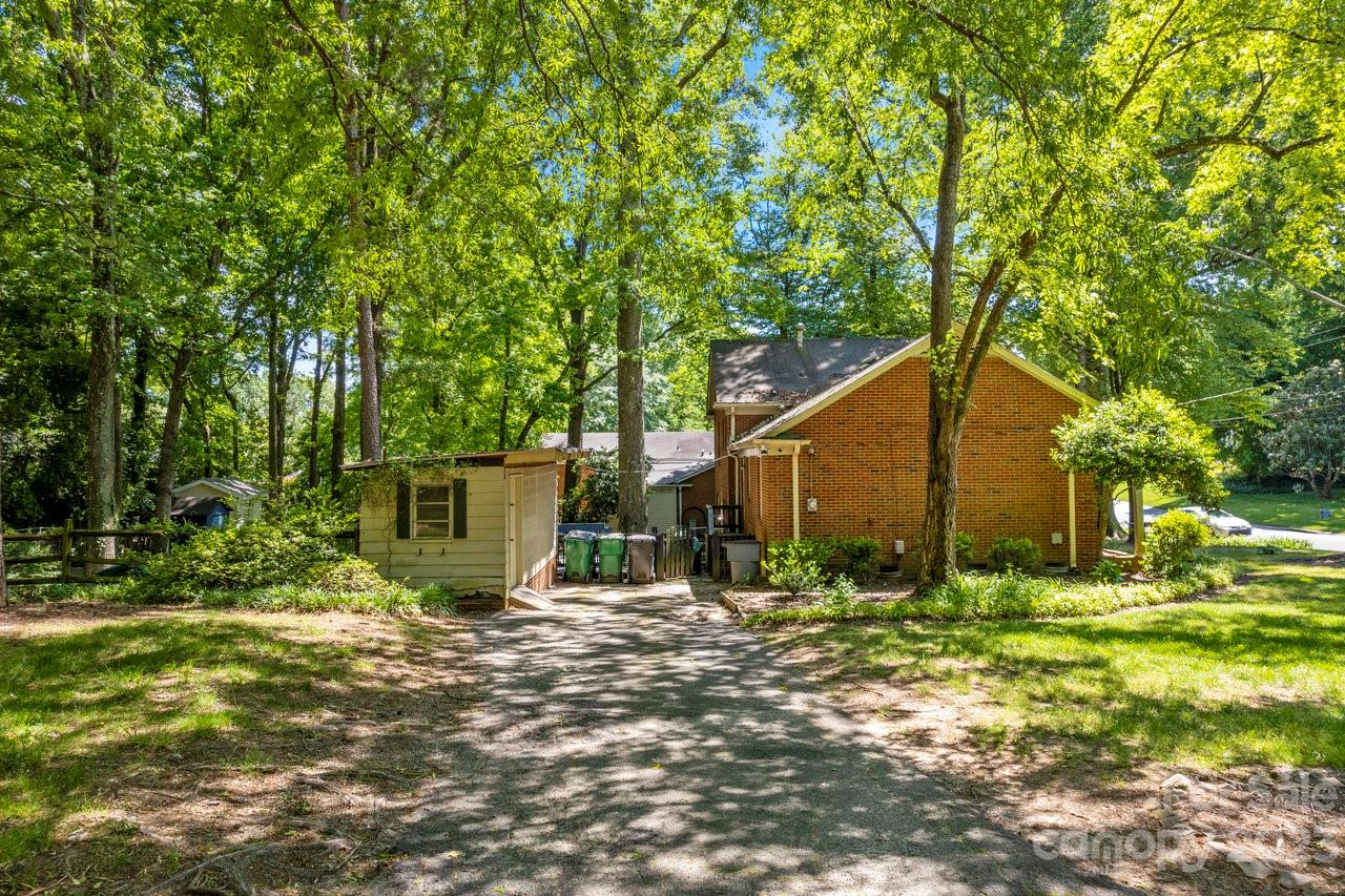 Beverly Woods - Residential