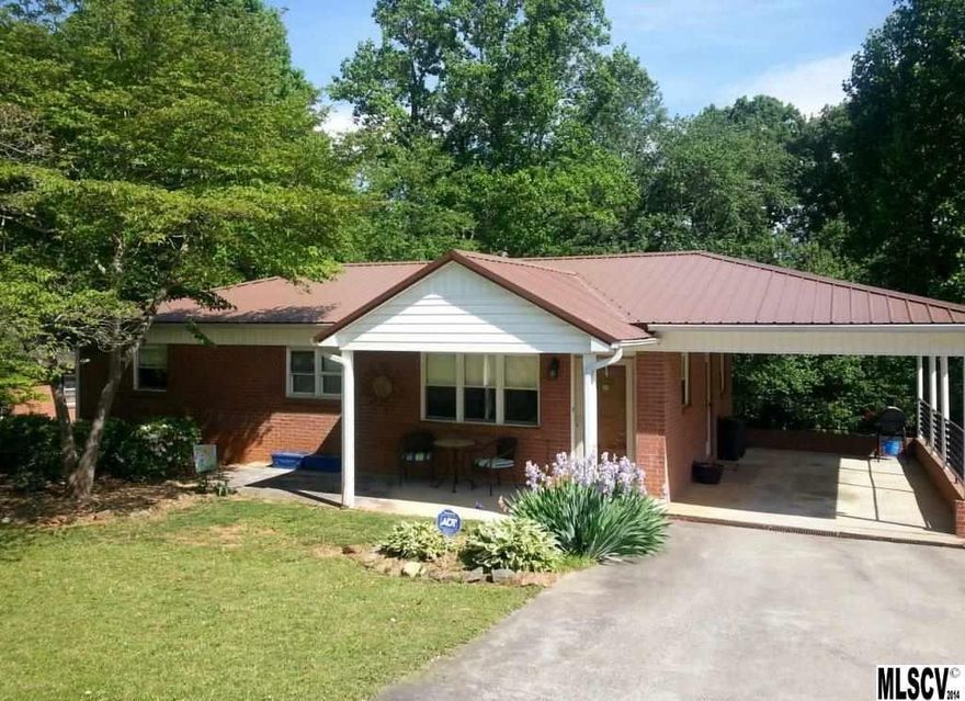 Great move-in ready all brick home offers 3BR/1BA, hardwood and tile floors, new heat pump in 2009, new metal roof in 2013, fenced back yard, full unfinished basement offer lots of storage and room to grow.