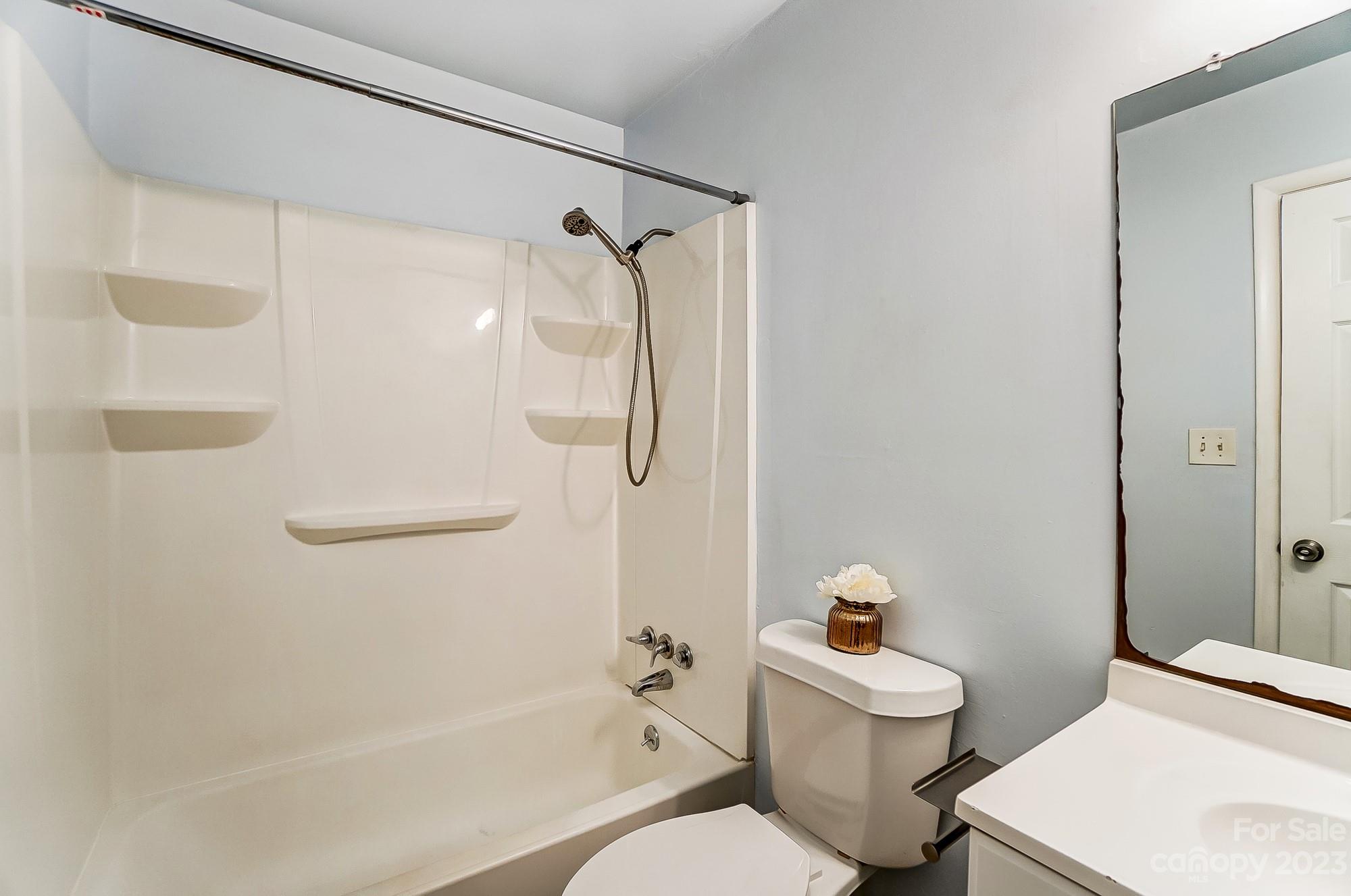 Pawtuckett on The Green - Residential