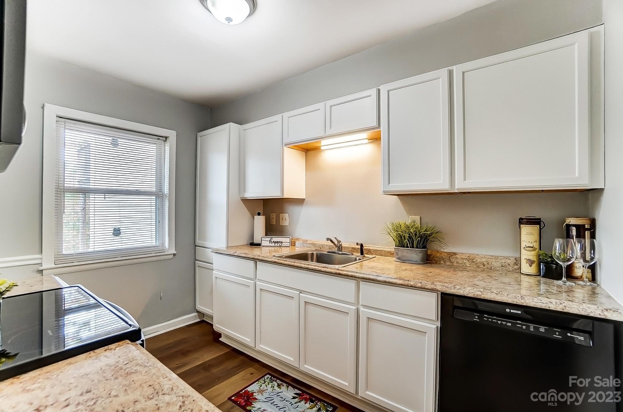 Pawtuckett on The Green - Residential