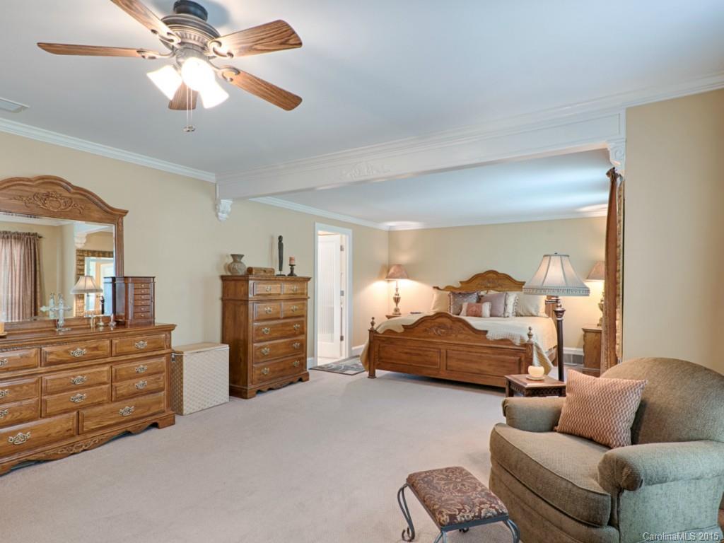 Rolling Hills - Residential