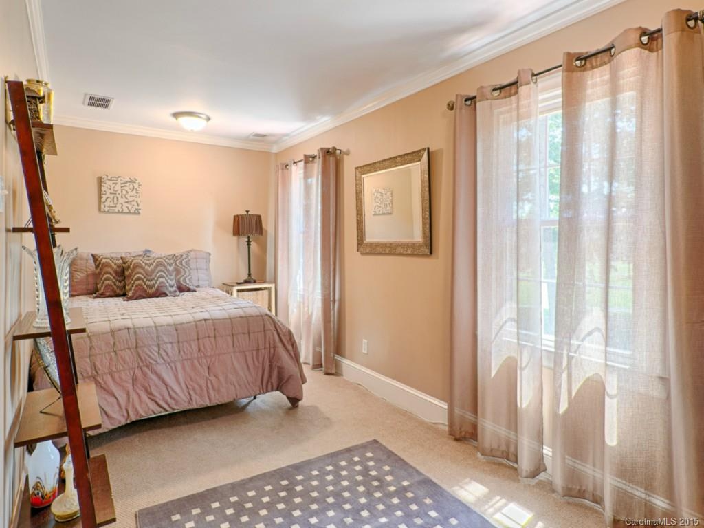 Rolling Hills - Residential