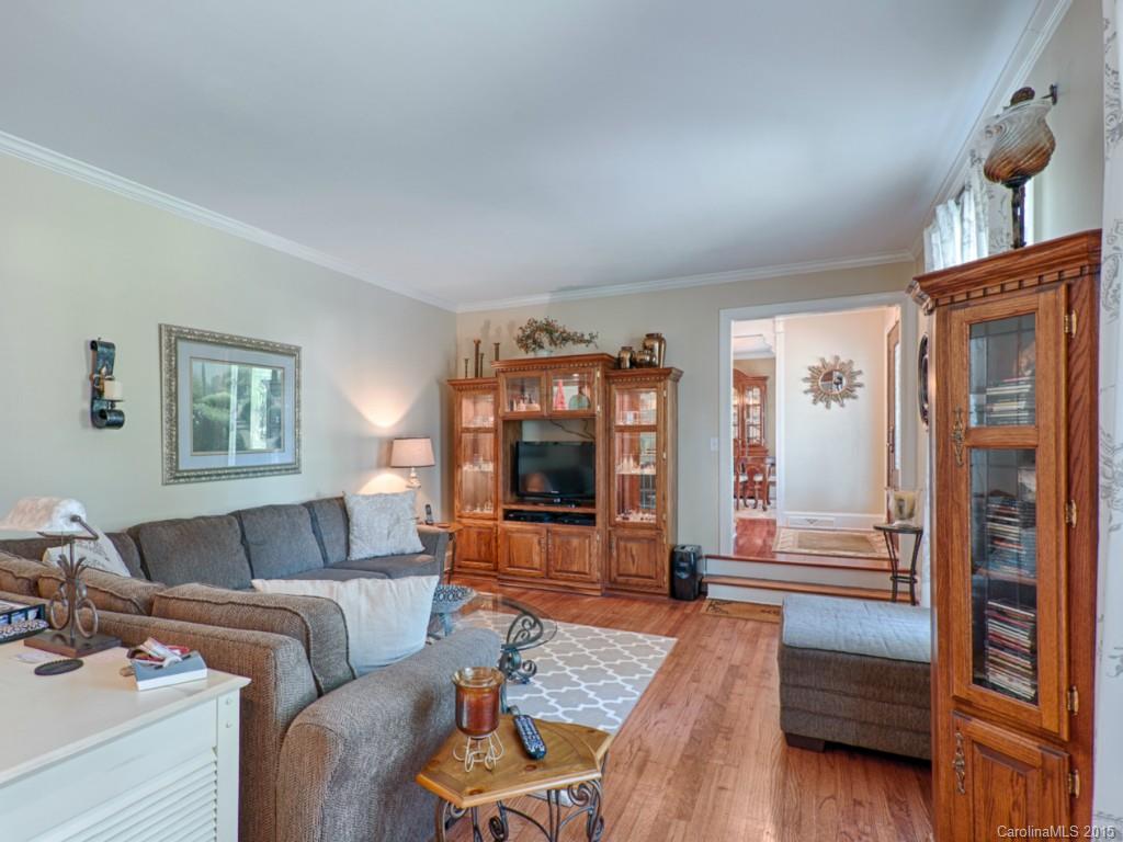 Rolling Hills - Residential